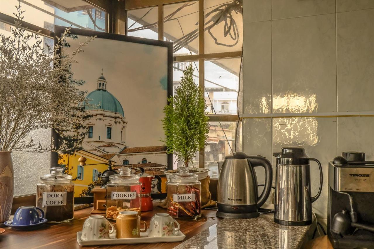 Dora Hostel Да Лат Екстериор снимка